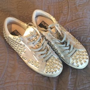 golden goose studded superstar